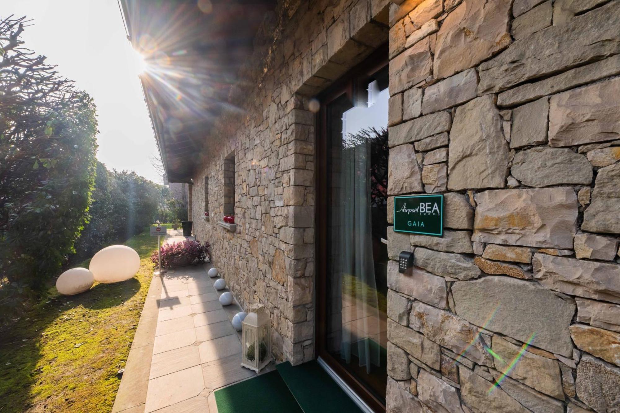 Airport Bea Rooms Azzano San Paolo Exterior photo